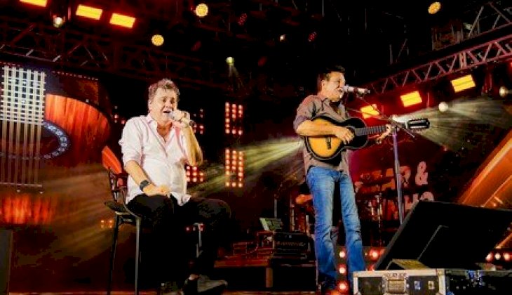 Show marcante de Cezar & Paulinho atrai grande público na primeira noite da 42ª Fejuna