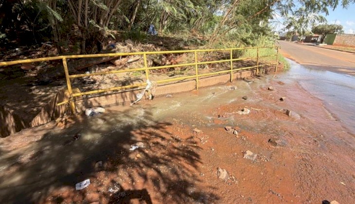 Prefeitura multa Sanesul em R$ 350 mil por reincidência em vazamento de esgoto em Nova Andradina