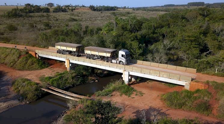 Nova Andradina: Com investimentos do Governo do Estado e Prefeitura, estradas rurais vão ganhar três pontes de concreto