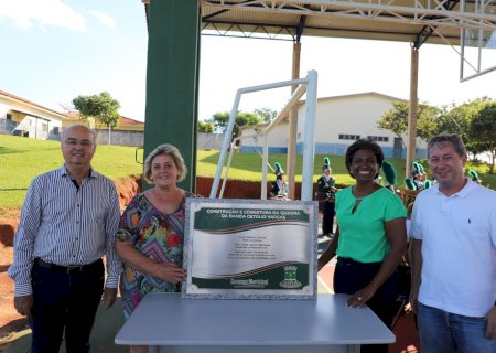 Em cerimônia de inauguração, Banda Getúlio Vargas comemora quadra poliesportiva coberta
