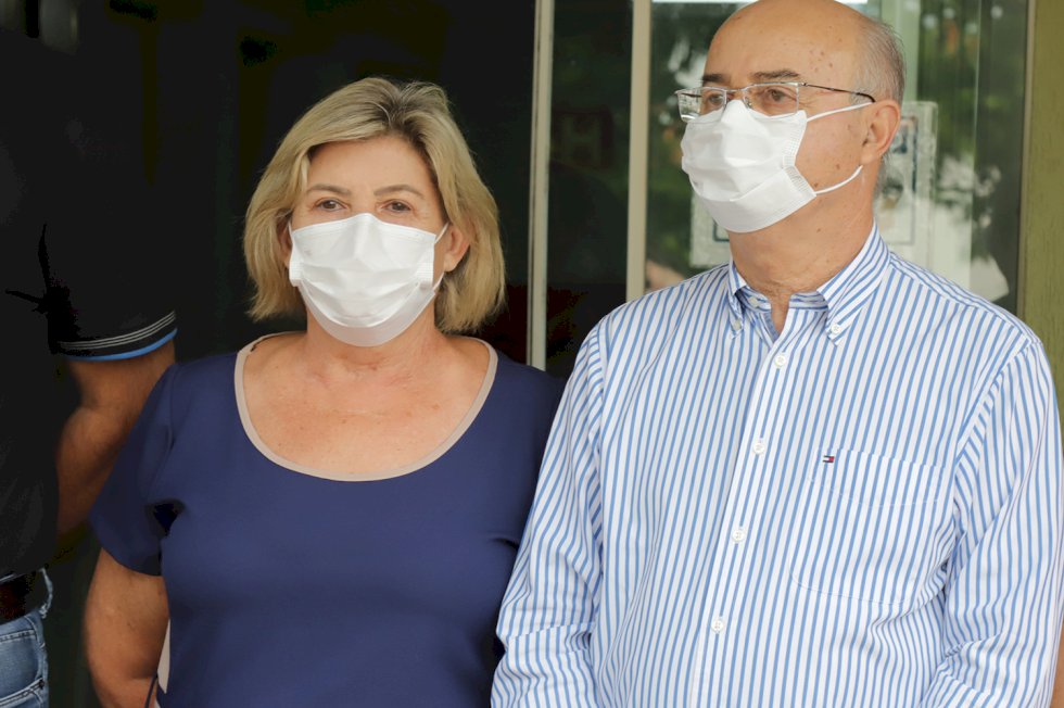 Prefeito e vereadores entregam Autoclave Hospitalar ao HR de Nova Andradina
