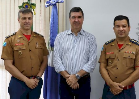 Governador dá posse ao novo comandante e subcomandante do Corpo de Bombeiros