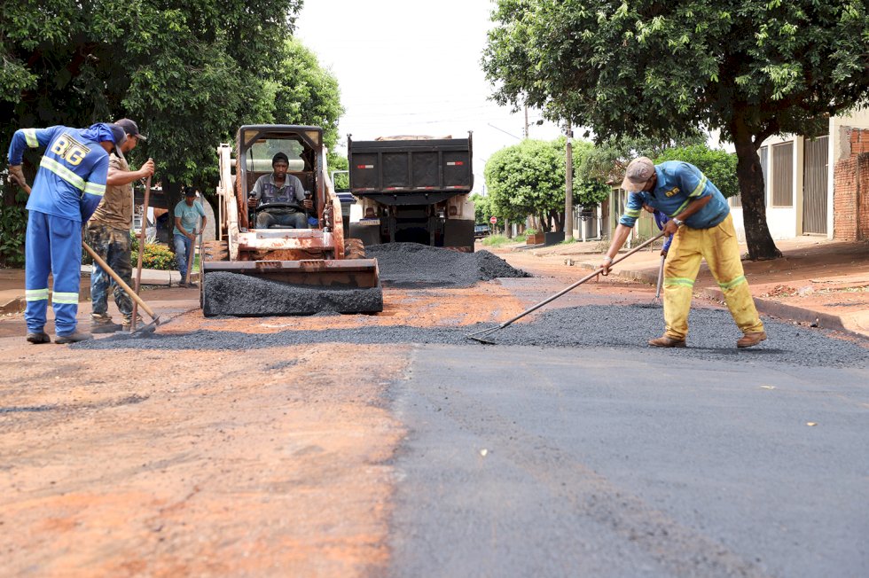 Governo municipal dá continuidade na operação tapa-buraco