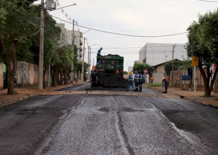 Ações de recuperação asfáltica são retomadas em Nova Andradina