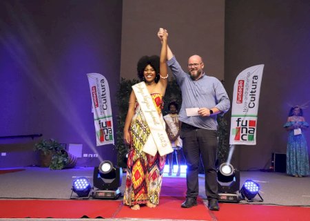 Concurso Beleza Negra abre 3ª Semana da Consciência Negra em Nova Andradina