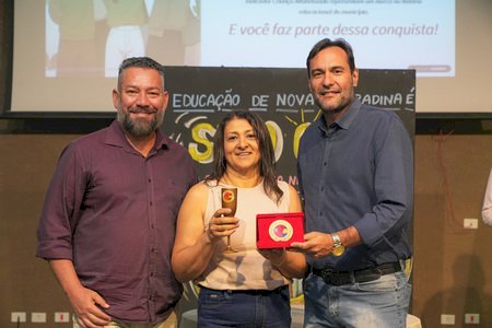 Educadores são homenageados por conquista inédita do Selo Ouro da alfabetização